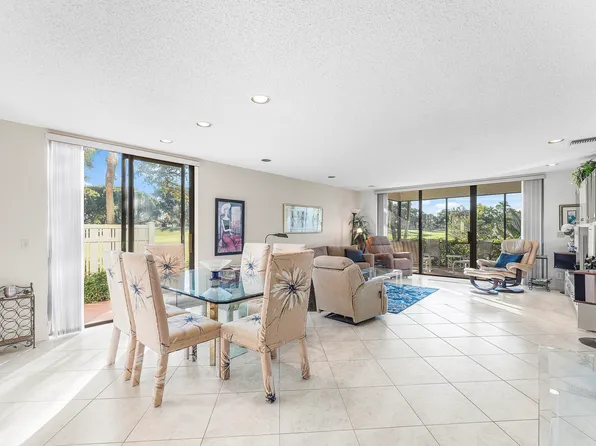 61 Eastgate Drive #A, Boynton Beach, FL 33436