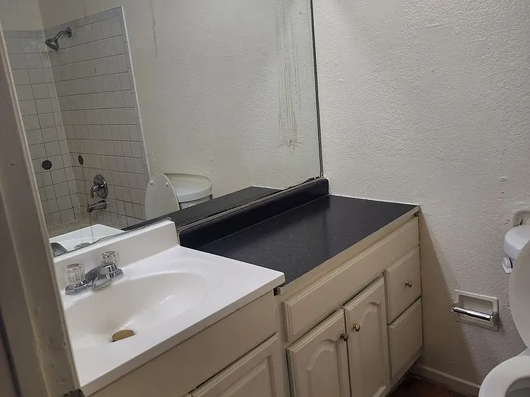 4610 Elk Springs Ave — Photo 11