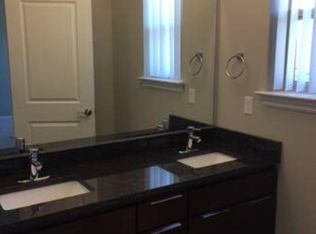 1210 N Main St, Akron, OH 44310