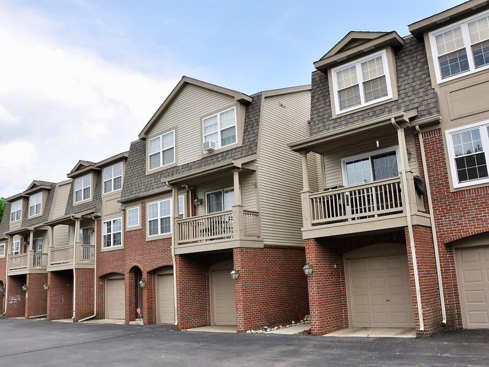 1st image of 2962 Barclay Way