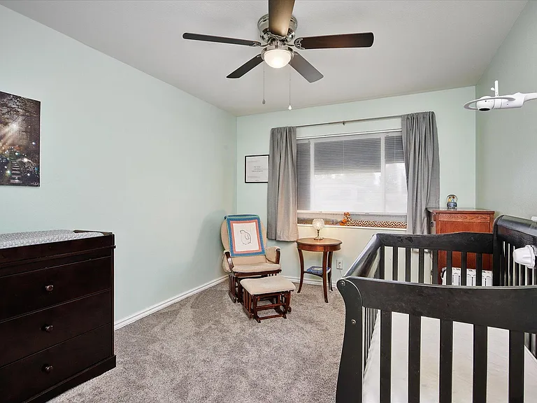 2242 S Poplar St — Photo 21