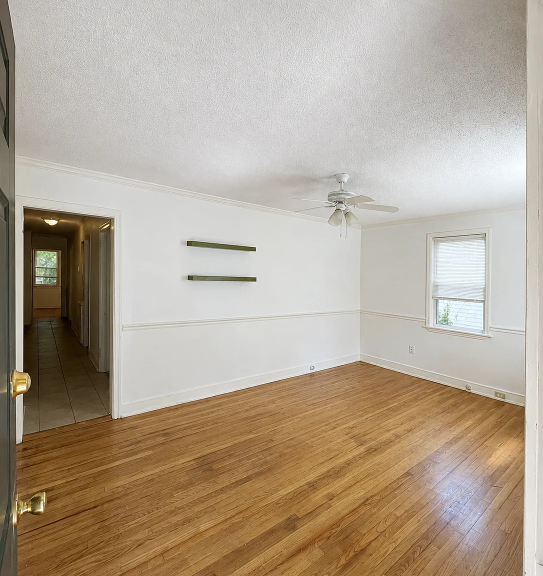 2 bed, 900 sqft, $1,700 — Photo 2