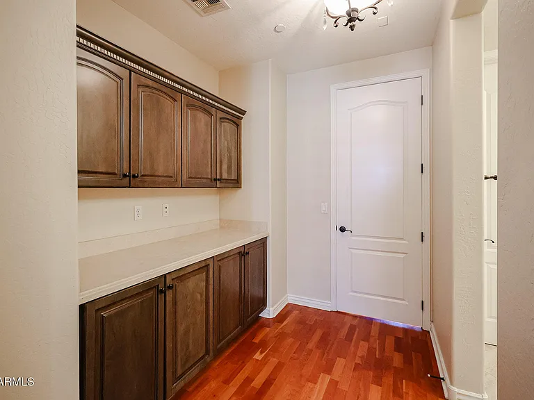 2434 E Roma Ave — Photo 28