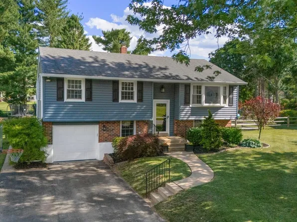 1435 Hunters Ln, West Chester, PA 19380
