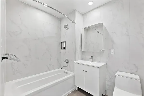 Rented by Living New York | media 17