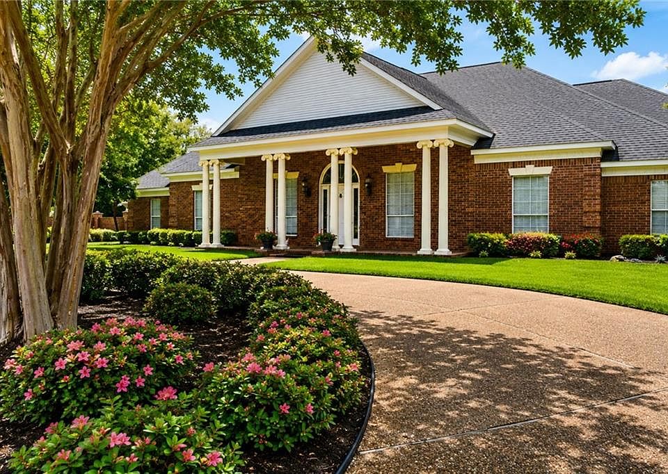 1st image of 6714 Tennyson Oaks Ln