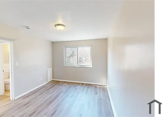 4209 Dix St NE #303 — Photo 8