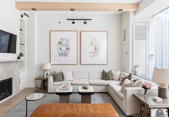 4th image of 403 Greenwich St #A