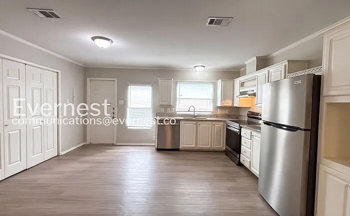 11711 Greenglen Dr — Photo 6