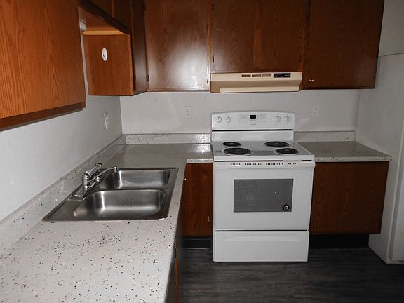 4th image of 203 S Cedar St #11043103