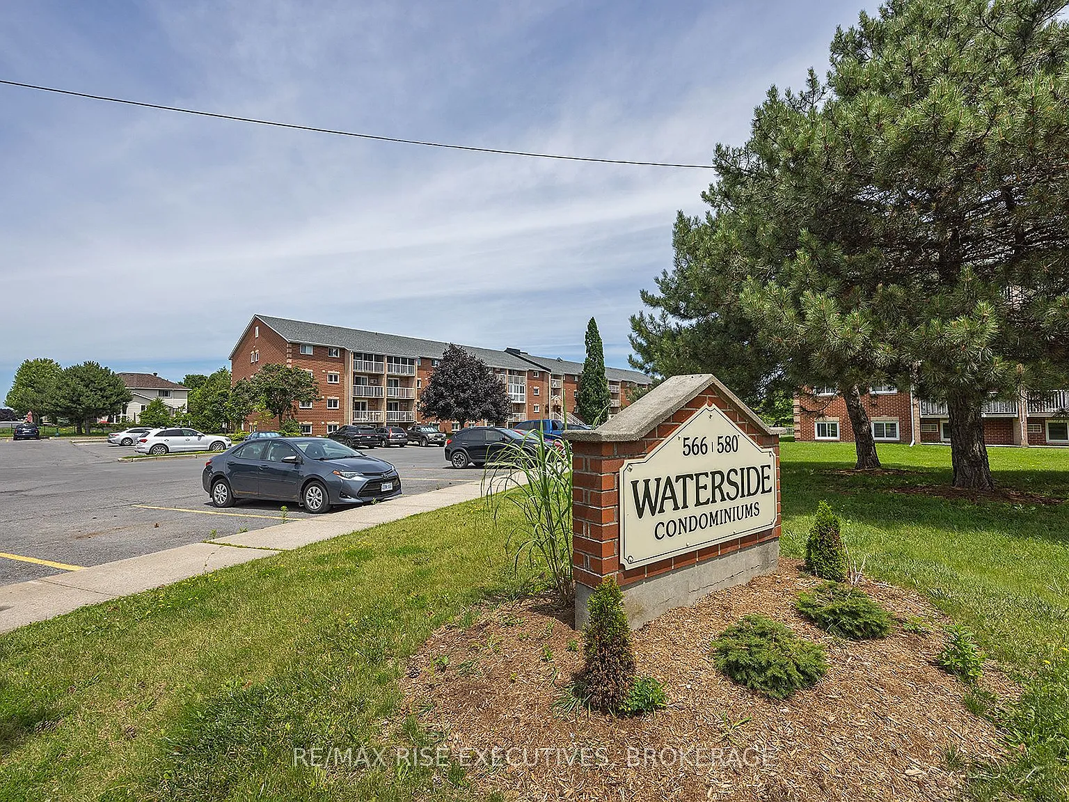 2 bed, $1,900 — Photo 1