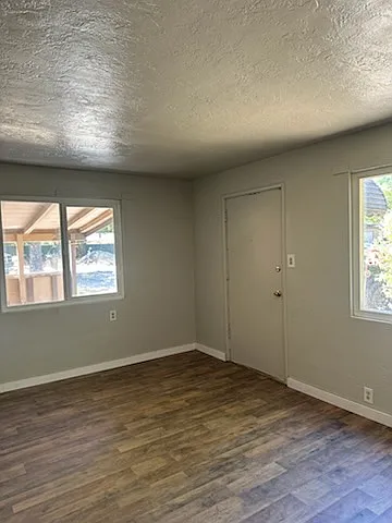2 bed, $1,900 — Photo 4