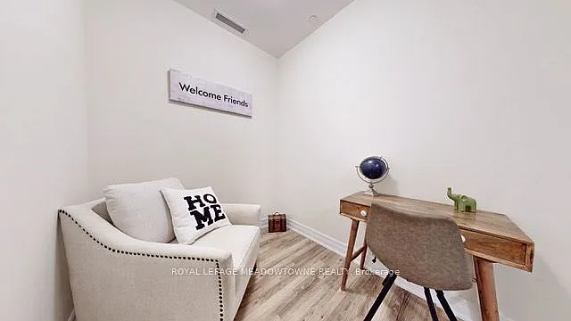 9085 Jane St #208 — Photo 25