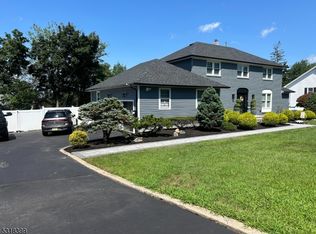 9 Doremus Ln, Wayne, NJ 07470