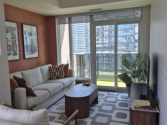 3rd image of 330 Richmond St W #2315