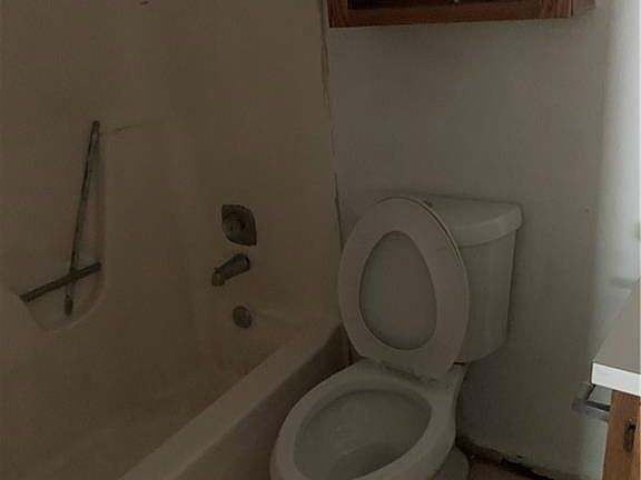 5th image of 7926 Mullen Dr APT 3