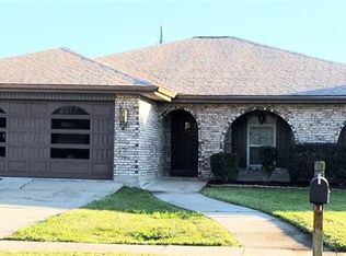 2213 Stall Dr, Harvey, LA 70058