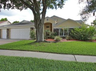 1349 Scattered Pines Pl, Zephyrhills, FL 33543