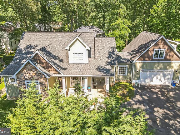 5th image of 15705 Buck Ln