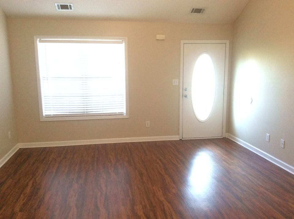 1133 Larkspur Drive Locust Grove GA 1133 Larkspur Dr Locust Grove GA