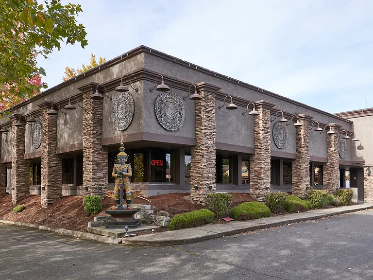 Discover vibrant cuisines throughout Redmond.