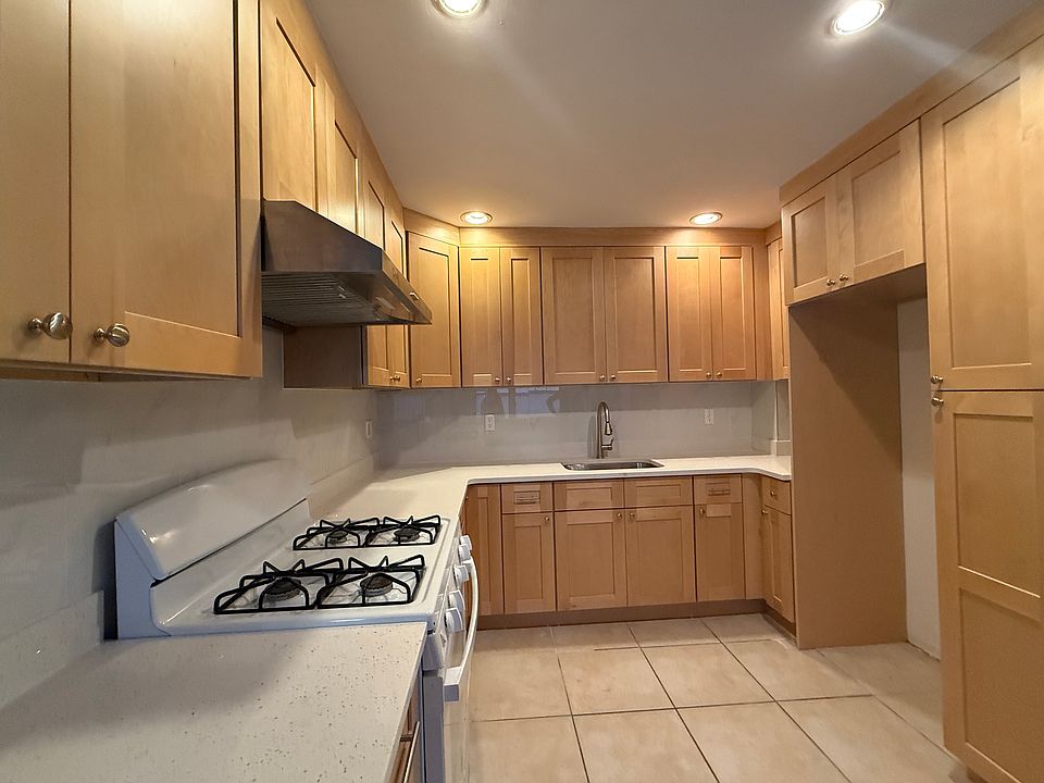1st image of 8781 19th Ave Floor 2