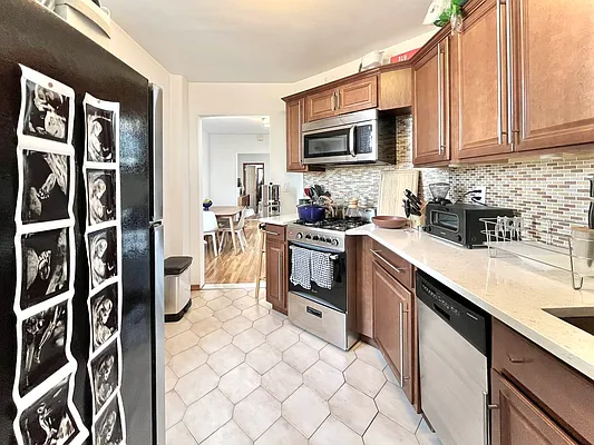 Rented by Brown Harris Stevens | media 7