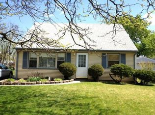 729-1 Fremont Rd, Valparaiso, IN 46385