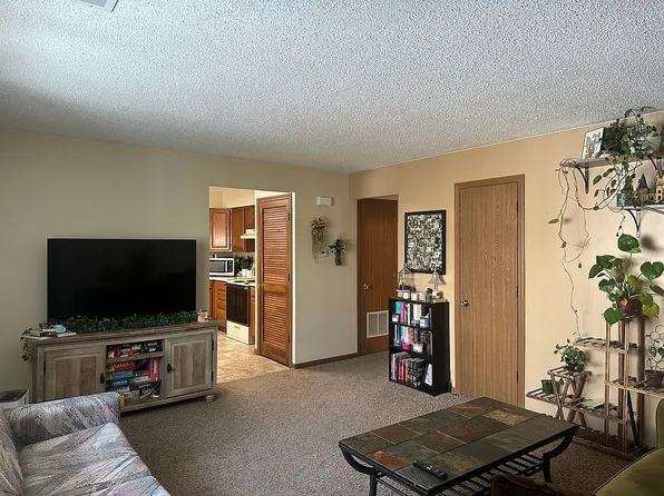 4617 Madison Ave, Lincoln, NE 68504