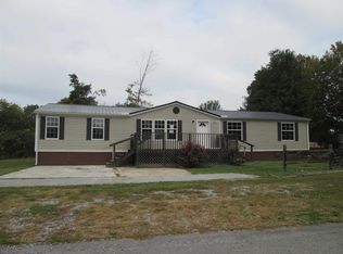 814 Edwards St, Madisonville, TN 37354