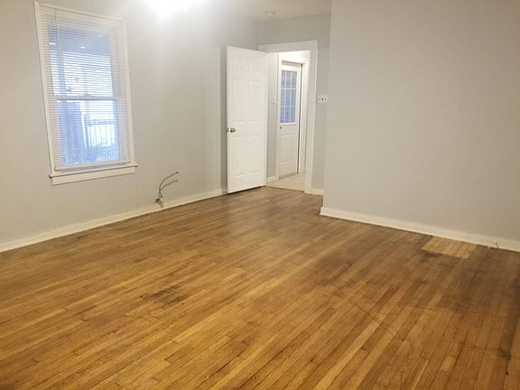 4th image of 2302 Edison Dr