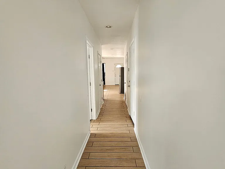 116 10th St #5 — Photo 4