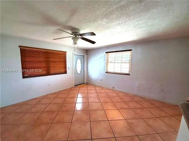 690 SW 120th Ave — Photo 17