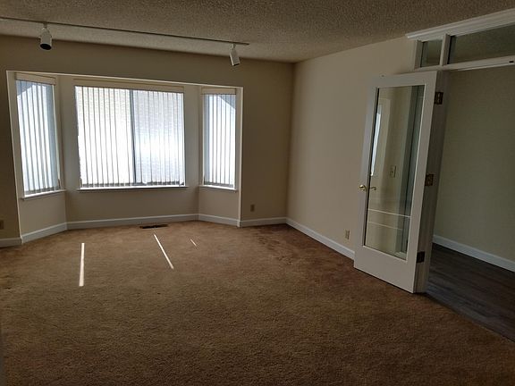 3rd image of 1358 Hacienda Ct