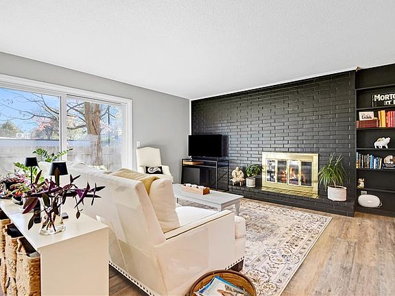 4th image of 8740 Metcalf Ave APT 101