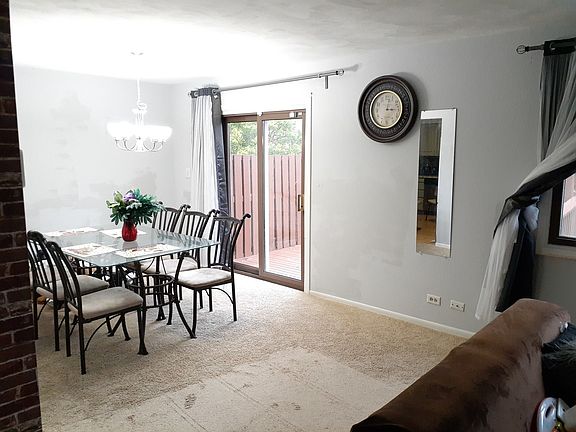 5th image of 541 Hampshire Ln