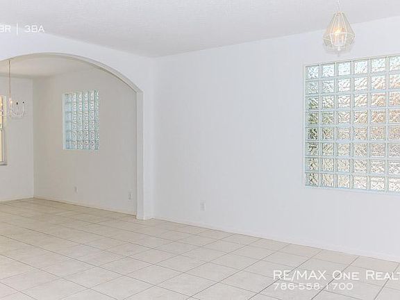4th image of 5410 NW 121st Ave