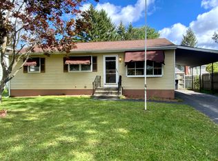 28 Donegal Ave, Troy, NY 12180