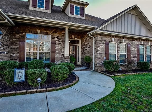 5th image of 183 Mills Plantation Cir