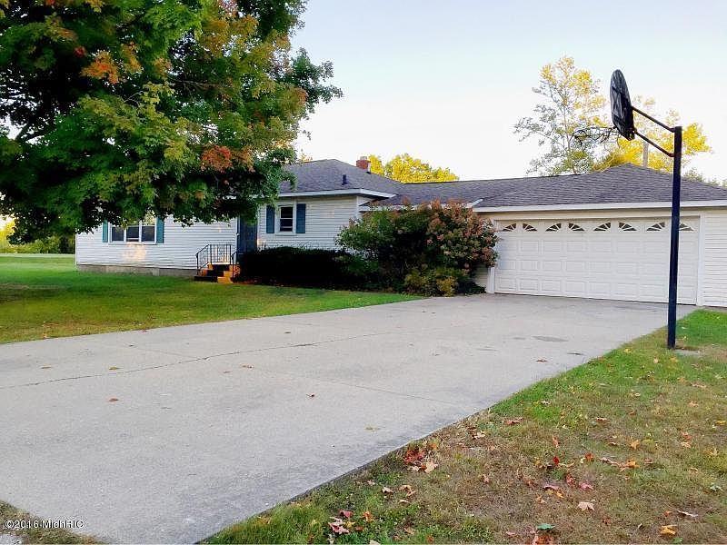 1st image of 77 Boyer Dr