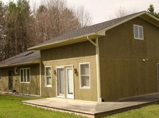 2161 Hazens Notch Rd, Montgomery Center, VT 05471