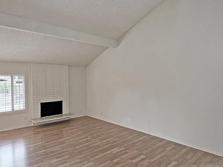 4336 Fair Oaks Blvd — Photo 6