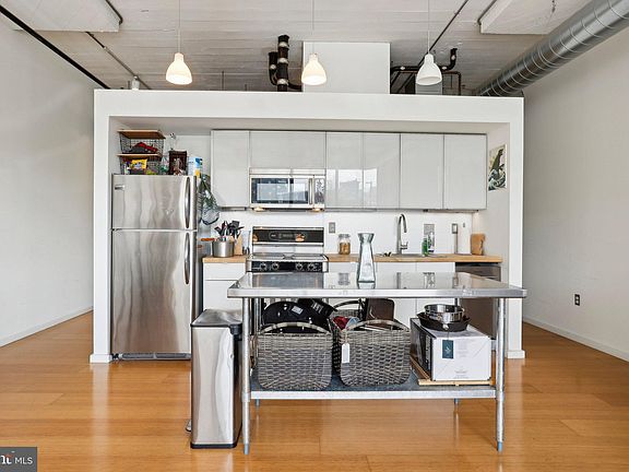 5th image of 1714 Memphis St APT 113