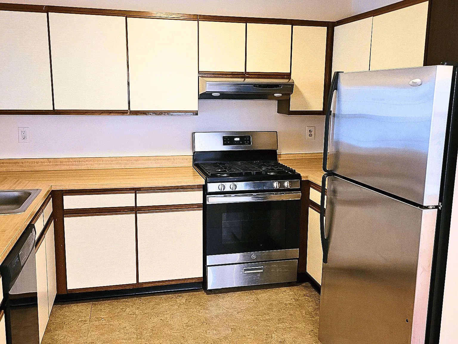 2 bed, 1036 sqft, $2,175 — Photo 3
