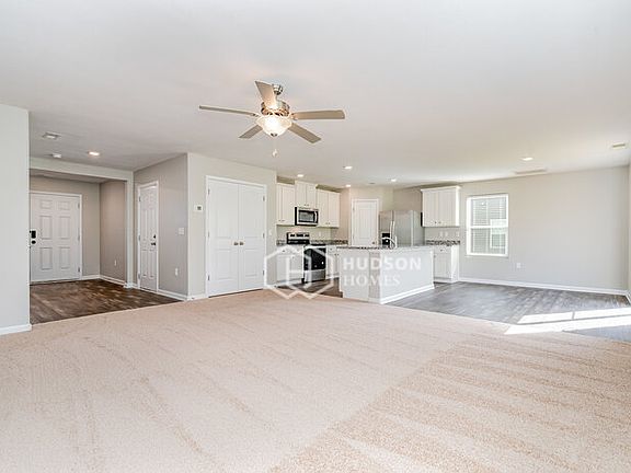 4th image of 240 Aubrey Woods Dr