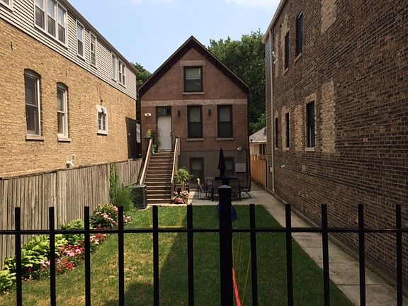 3rd image of 2035 N Winchester Ave