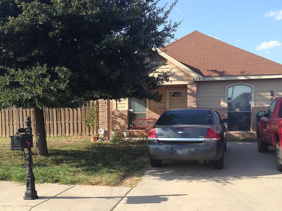1st image of 602 Bougainvillea St