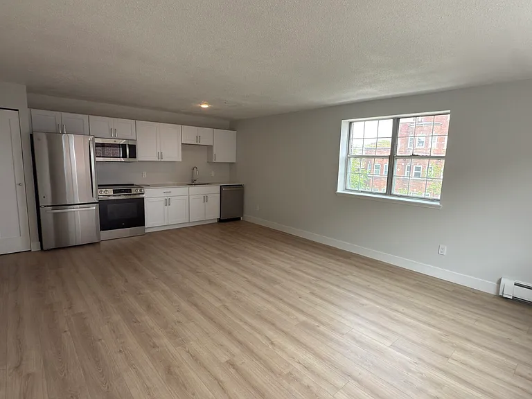 162 Summer St #42AF — Photo 4