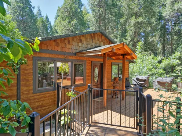 5381 Michelle Ln, Camino, CA 95709