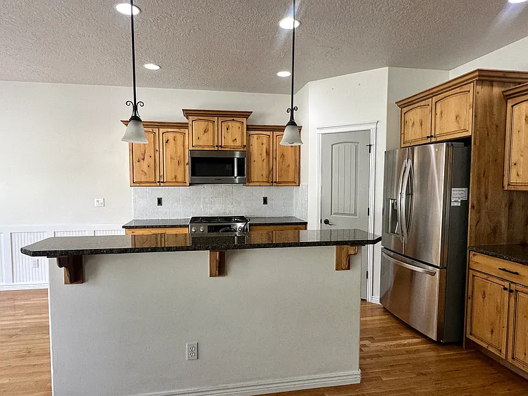 3015 E Deerhill Dr — Photo 5